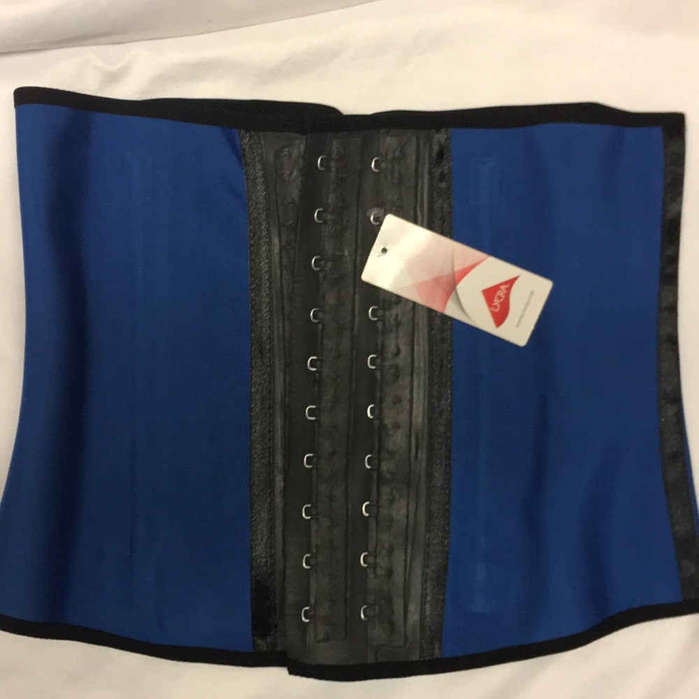 Waist Trainer size Med & 2XL